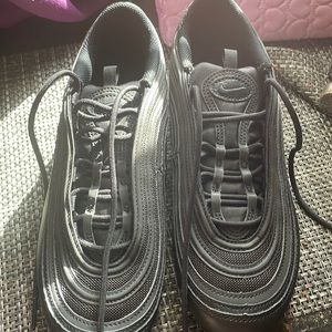 Air Mac 97’s brand-new never worn all black